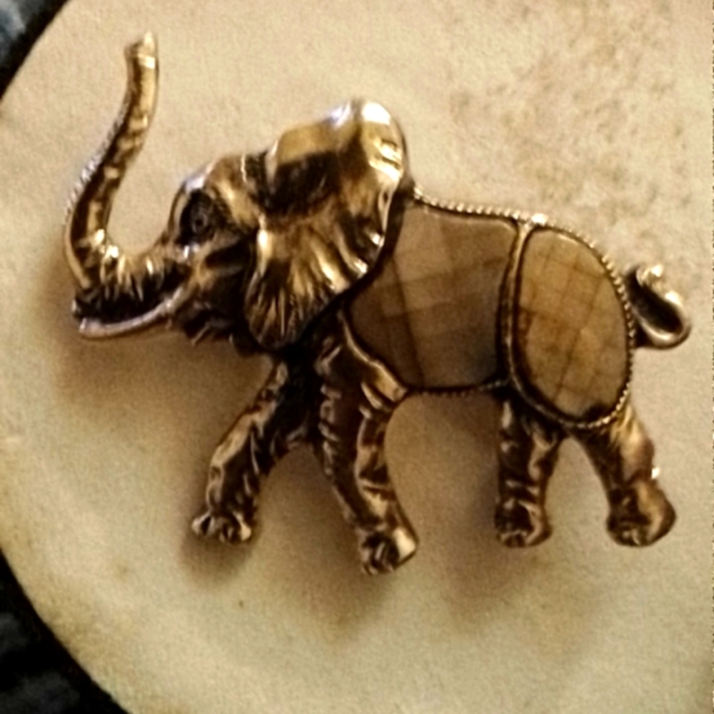 Rare 🔥Vintage Elephant Gold Tone With Bone brooch. Marked Germany